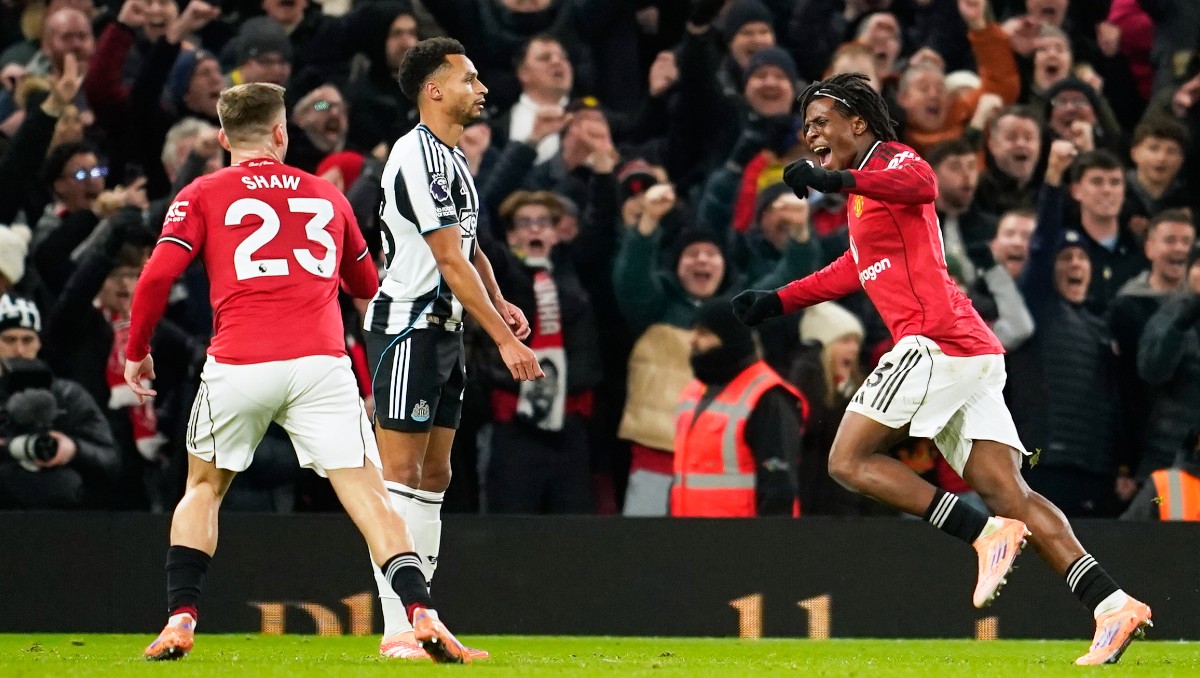 Patrick Dorgu le da el triunfo al Manchester United sobre el Newcastle en el 'Boxing Day' de la Premier League