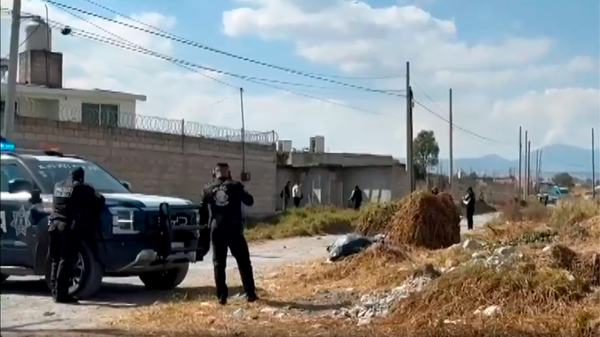 Hallan cuerpo con signos de violencia y desollamiento al sur de Toluca