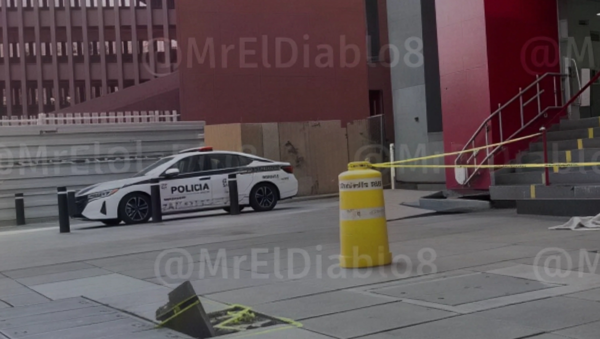 La zona fue resguardada por elementos de la policía capitalina. | Imagen: @MrElDiablo8 vía X.