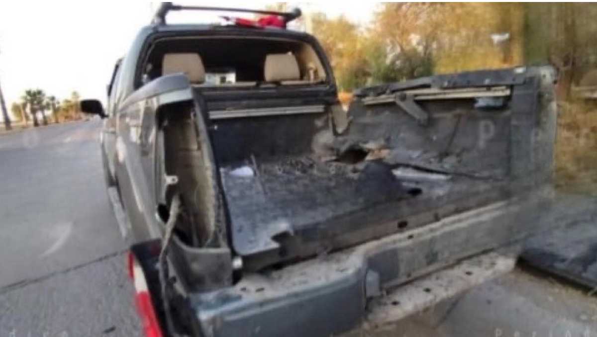 Explosión por pirotecnia en una camioneta sobre el eje Juan Pablo II.