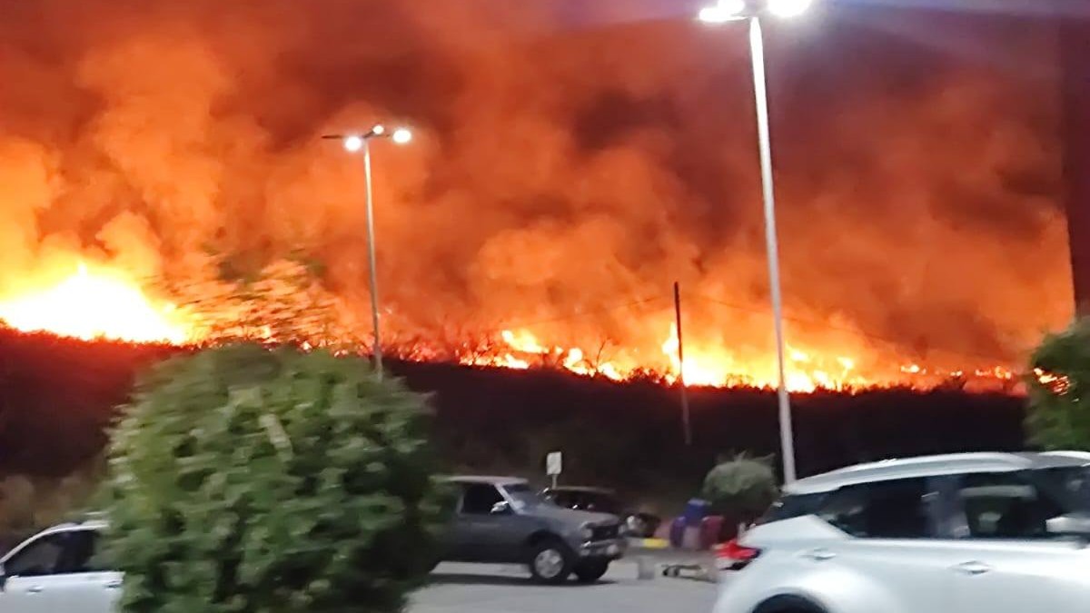 Incendio en Cero Gordo, al norte de León.  | Redes sociales.