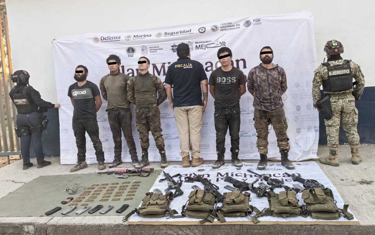 El arresto de estas personas ocurrió en la localidad El Corral, en Michoacán. | Especial