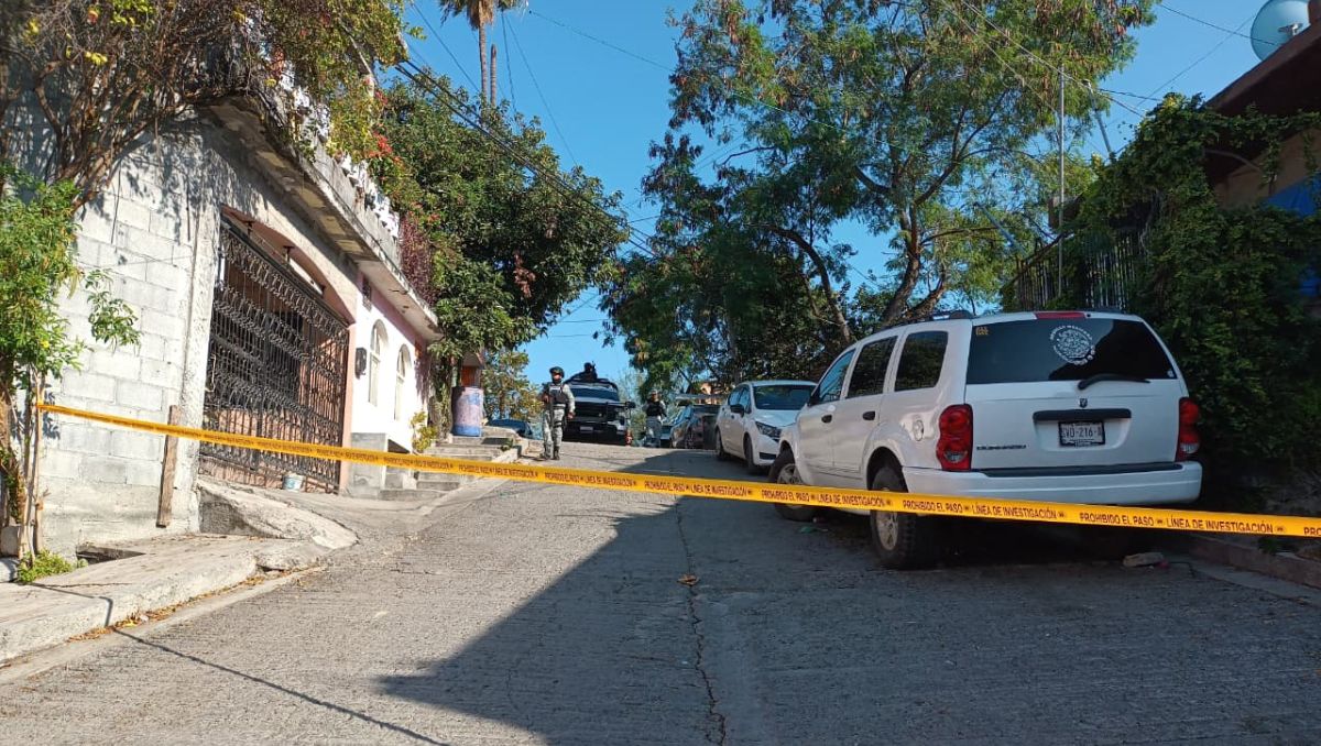 Autoridades estatales acordonaron el área inspeccionada. | Lolita Lastra