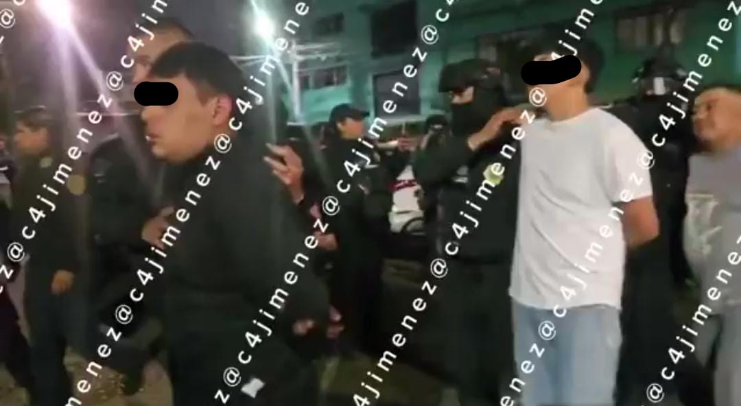 Los detenidos fueron identificados como El Yulai y El Didier, presuntos miembros de La Anti Unión Tepito.