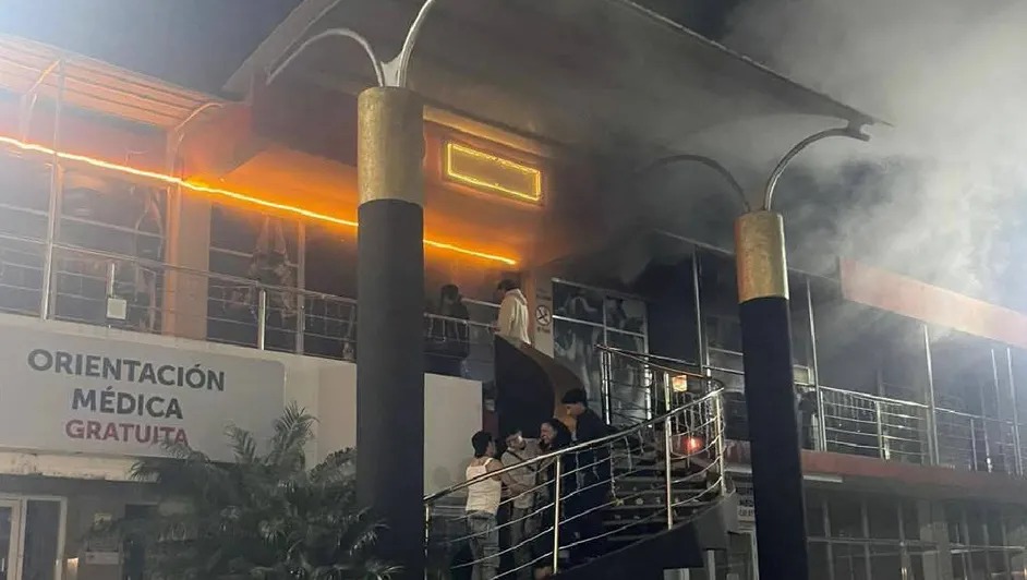 Encuentran muertas a seis personas tras incendios de bares en Villaflores, Chiapas