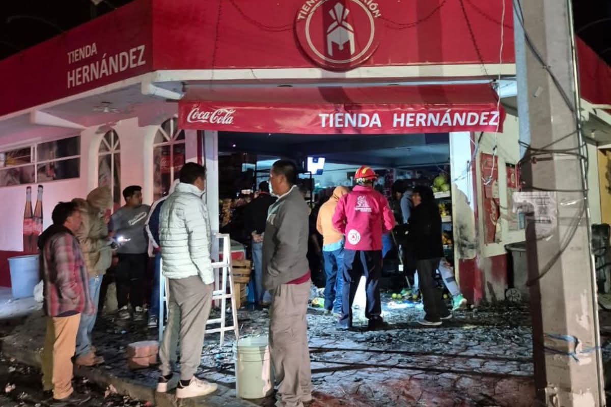 Una tienda de abarrotes resguardaba material explosivo indebidamente. (Cortesía)