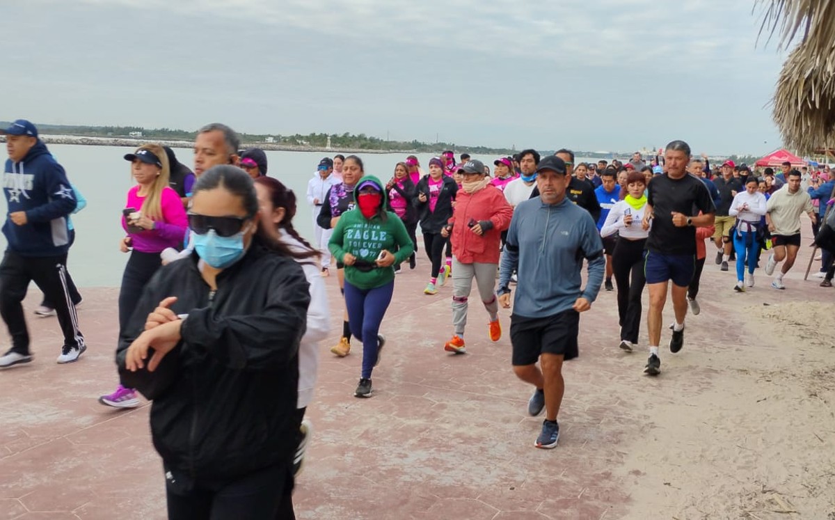Carrera atlética en escolleras.