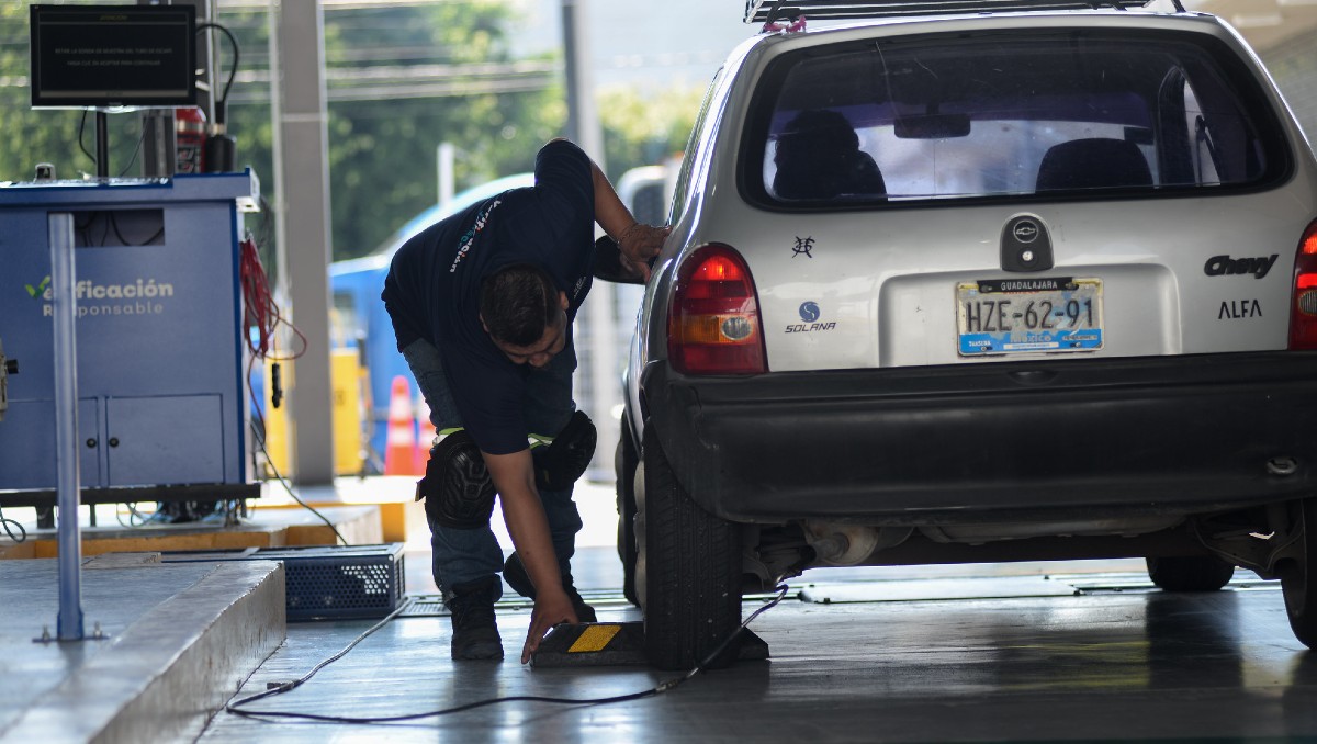 Invitan a cumplir con la verificación vehicular en Jalisco durante 2026 (Cortesía)
