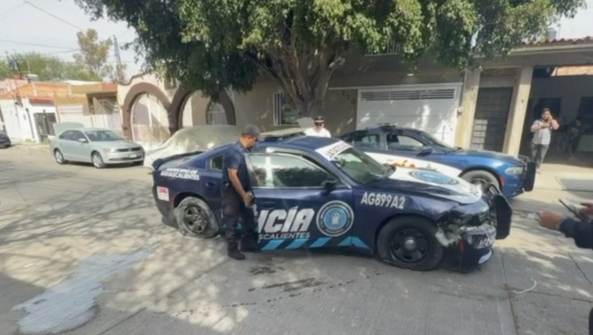 El presunto responsable se impactó contra dos vehículos, lo que generó una movilización. | Foto: Captura de pantalla