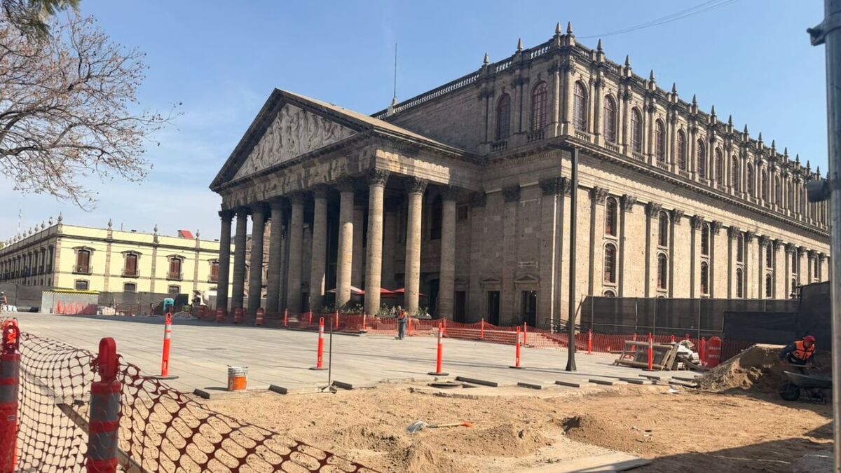 Retrasos en obras de Plaza Liberación (Roberto Hurtado)