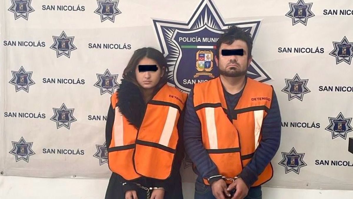 Los sospechosos fueron capturados a bordo del vehículo con el que se cometió el crimen. | Especial