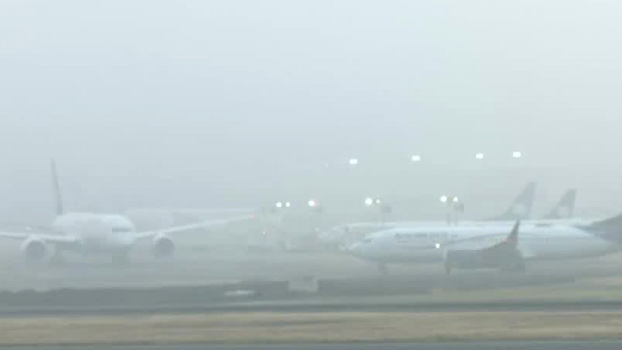 Suspenden aterrizajes en el AICM por presencia de banco de niebla