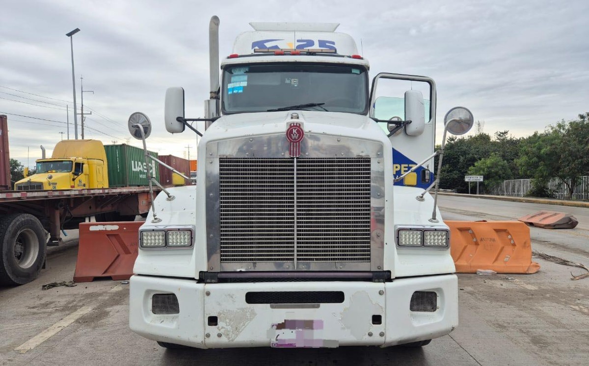 Tracto camión con reporte de robo en Altamira. | SSPT