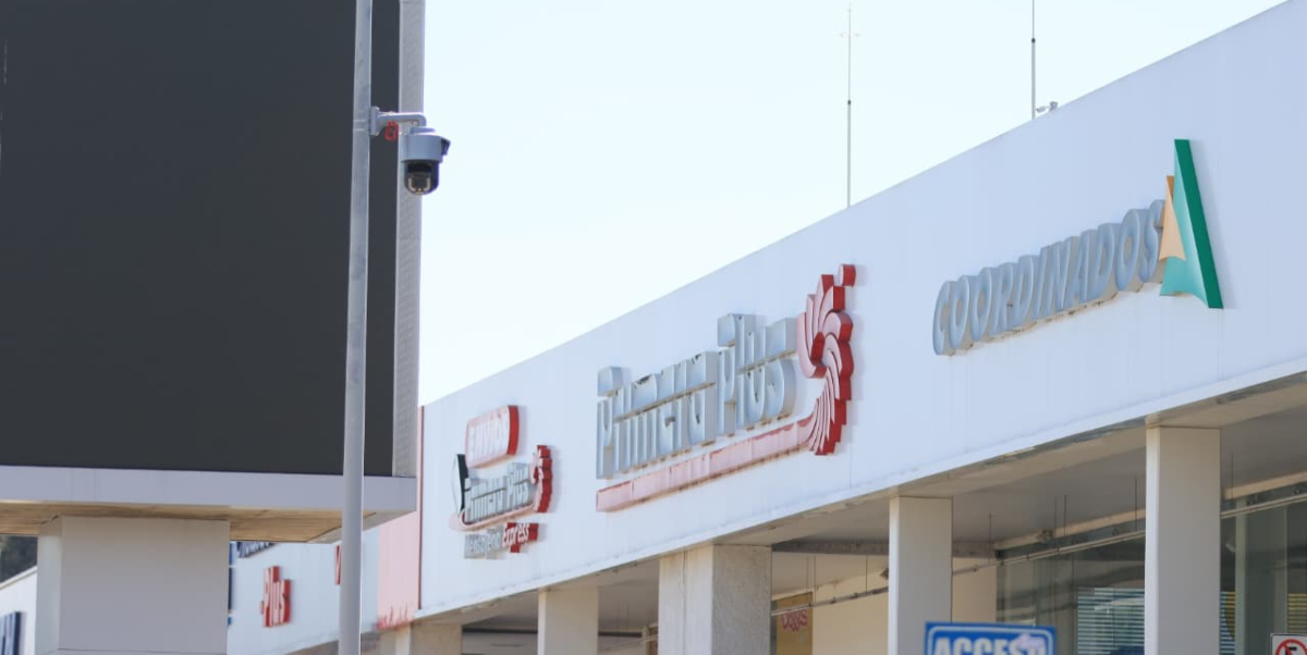 Las cámaras instaladas en la central camionera de Tlaquepaque cuentan con tecnología de reconocimiento facial (Foto: Cortesía)