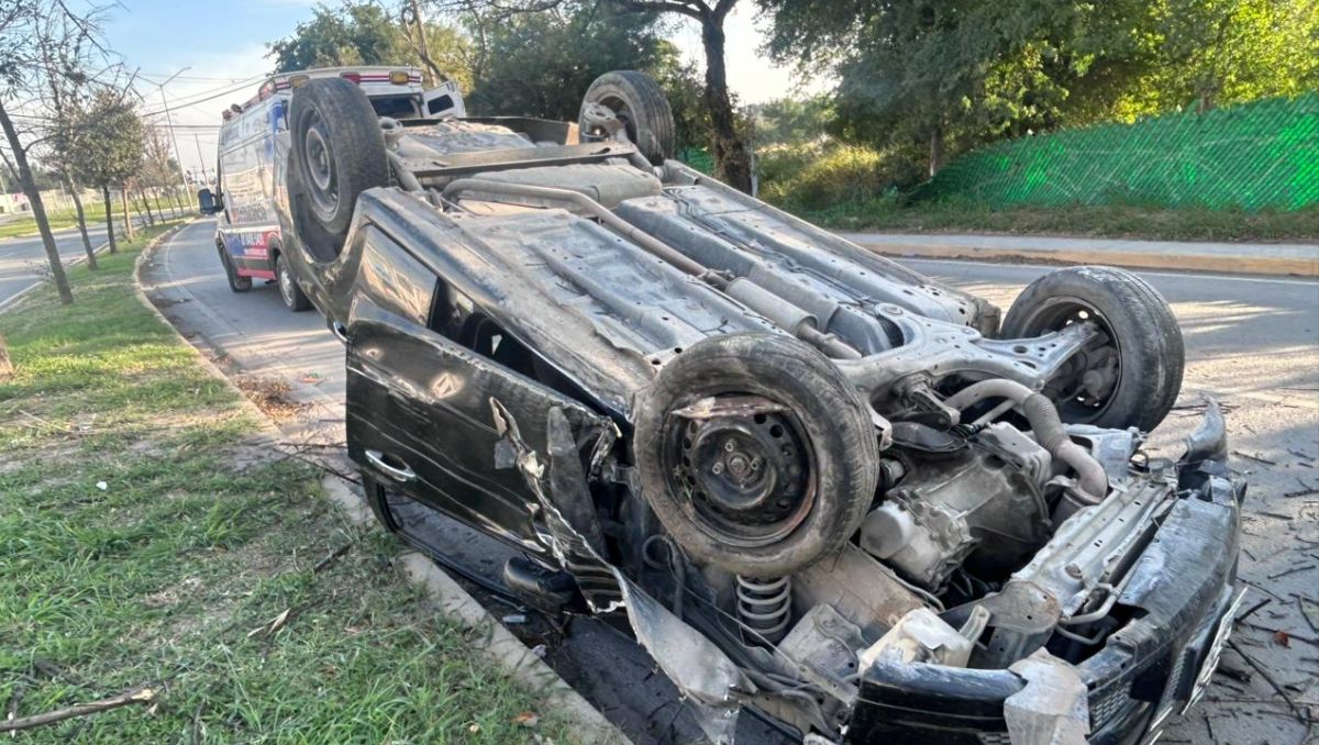 El conductor habría perdido del control del vehículo, por lo que terminó volcado. | Susana Paredes