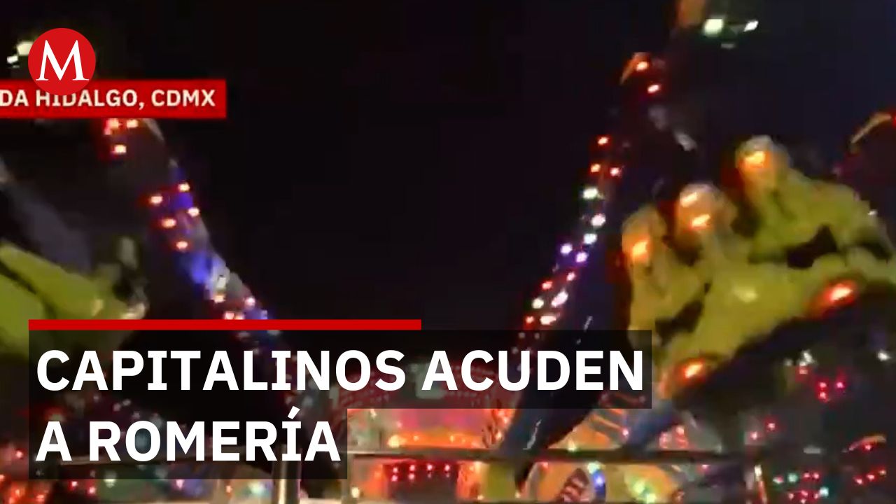 Capitalinos asisten a romería en Avenida Hidalgo de la CdMx