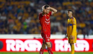 Cruz Azul habría mejorado la oferta para poder fichar a Agustín Palavecino del Necaxa y además ofrecerían de cambio a Lorenzo Faravelli.