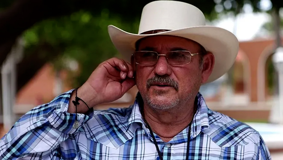 Detienen a implicado en asesinato de Hipólito Mora en Michoacán