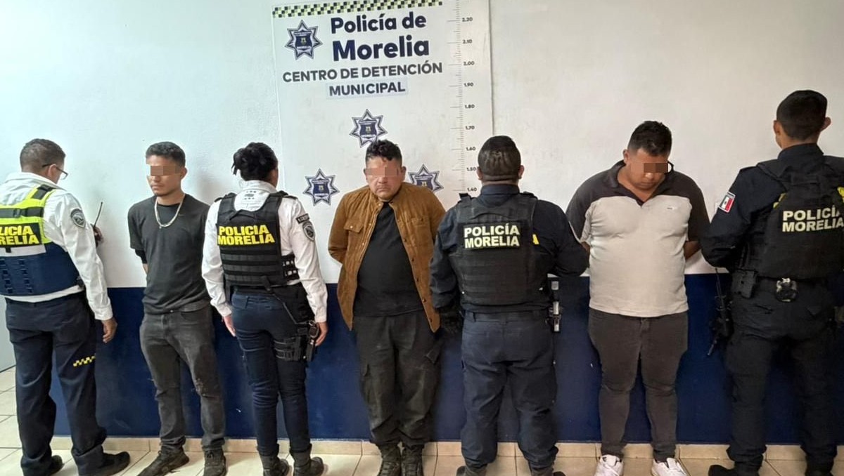 Junto con el taquero, las autoridades detuvieron a  dos hombres más. | Especial