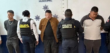 Junto con el taquero, las autoridades detuvieron a  dos hombres más