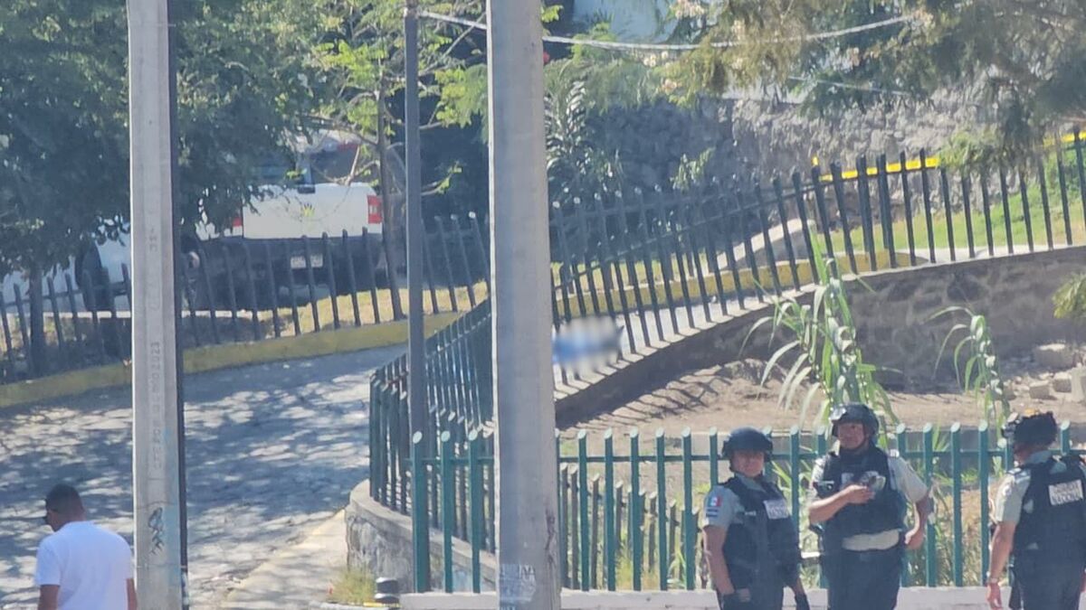Policía de Guadalajara acudió al lugar luego de recibir varios reportes de disparos (Foto: Juan Carlos Munguía)