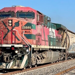 El incidente afectó durante varias horas a cientos de habitantes de las colonias Colinas del Río, Horizontes, El Molino, entre otras.