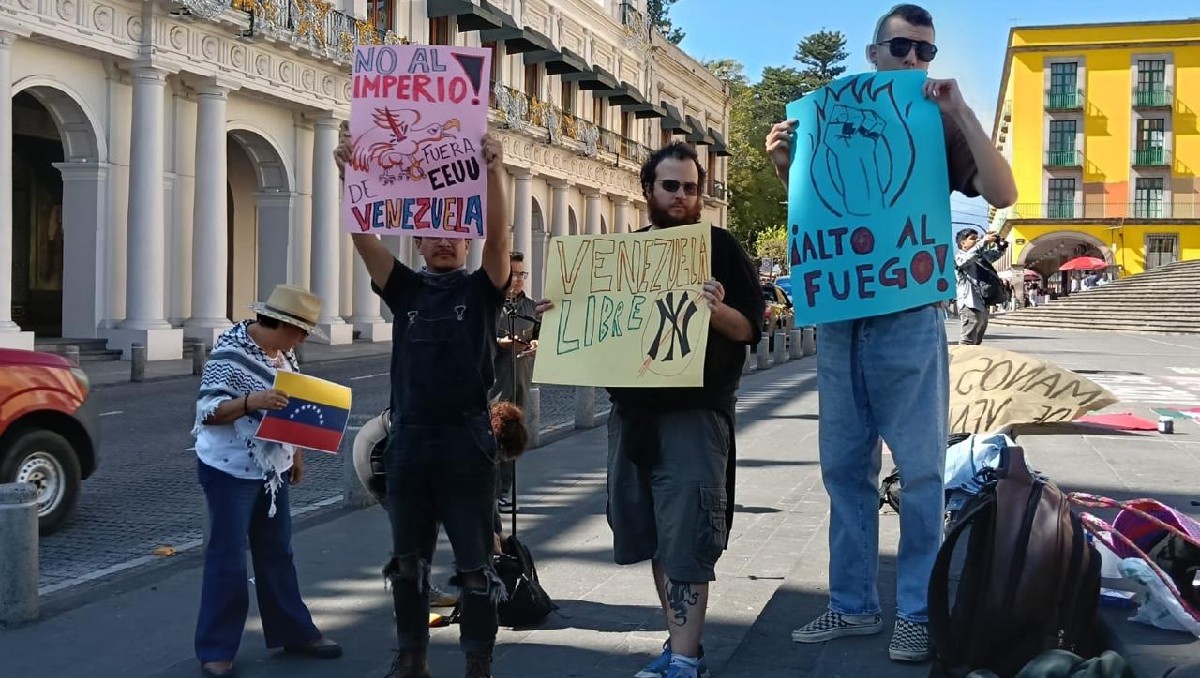 En Veracruz, las personas se concentran en la Plaza Lerdo de Xalapa