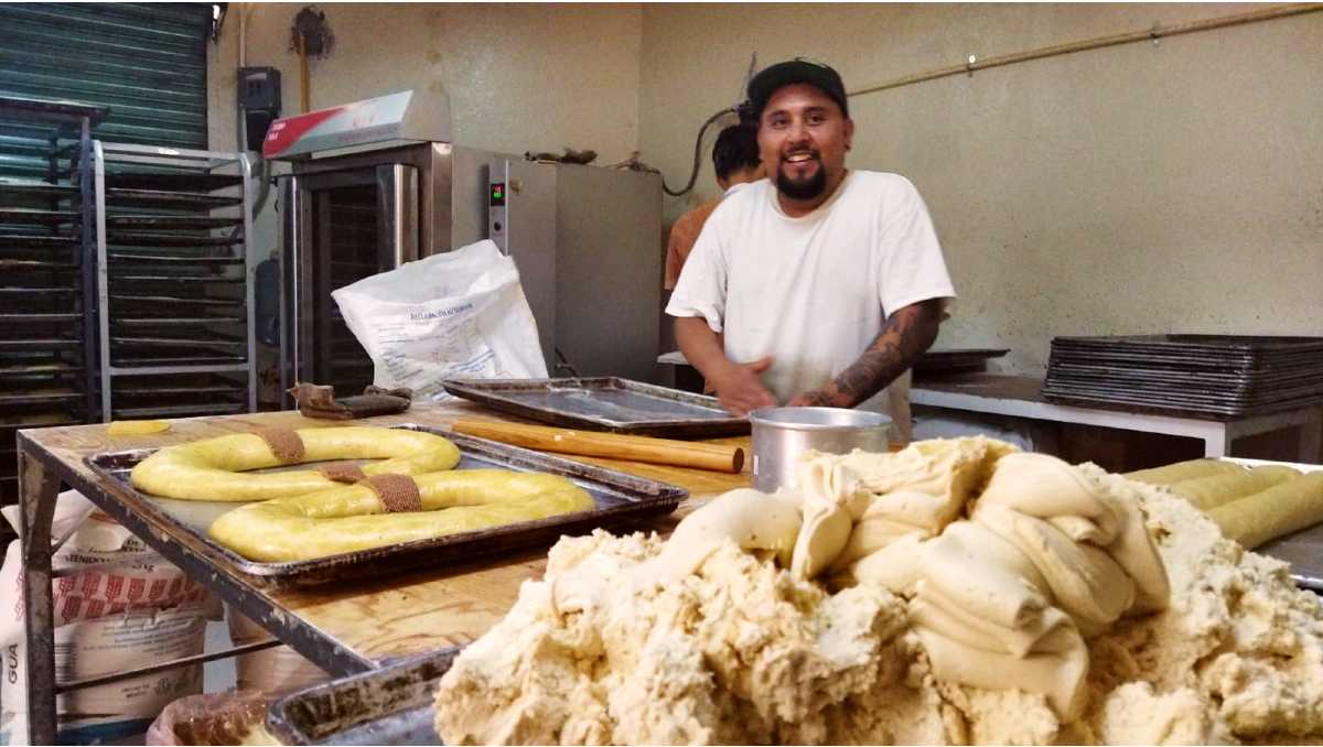 Panaderías en León mantienen precios competitivos y generan empleos temporales.