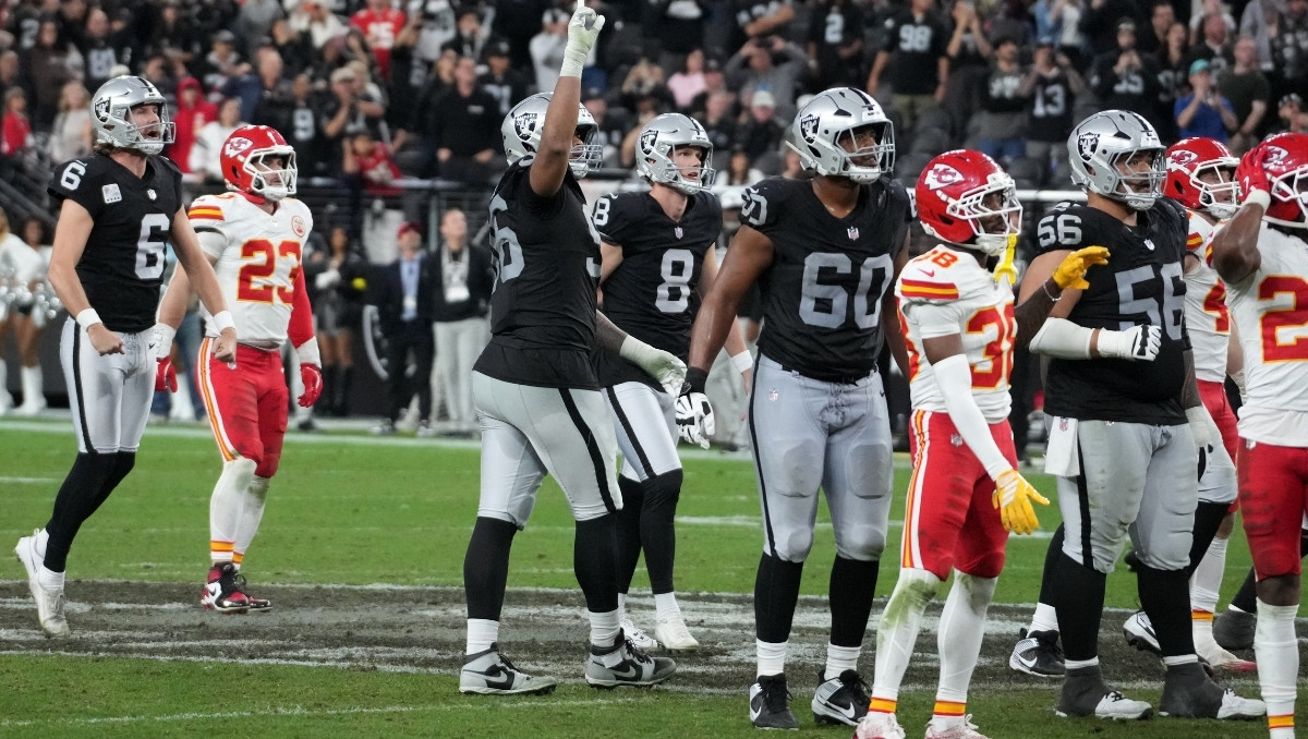 Raiders vence a los Chiefs en la última semana de temporada regular (Reuters)