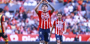 Con un cuadro alternativo, los rojiblancos vinieron de atrás para derrotar 1-3 a los universitarios