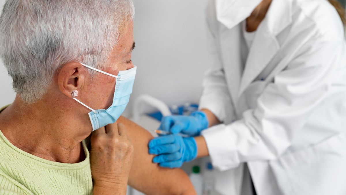 Las vacunas podrían ser de utilidad para reducir el riesgo de demencia | Especial