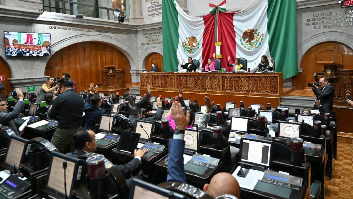 Los diputados que faltan a las sesiones en el Congreso de Edomex se les aplica un descuento en su nómina. Foto: (Especial)