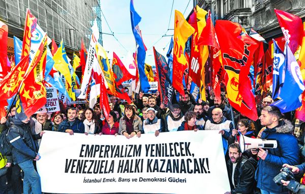 En Estambul repudia- ron la acción militar de  Washington. EFE