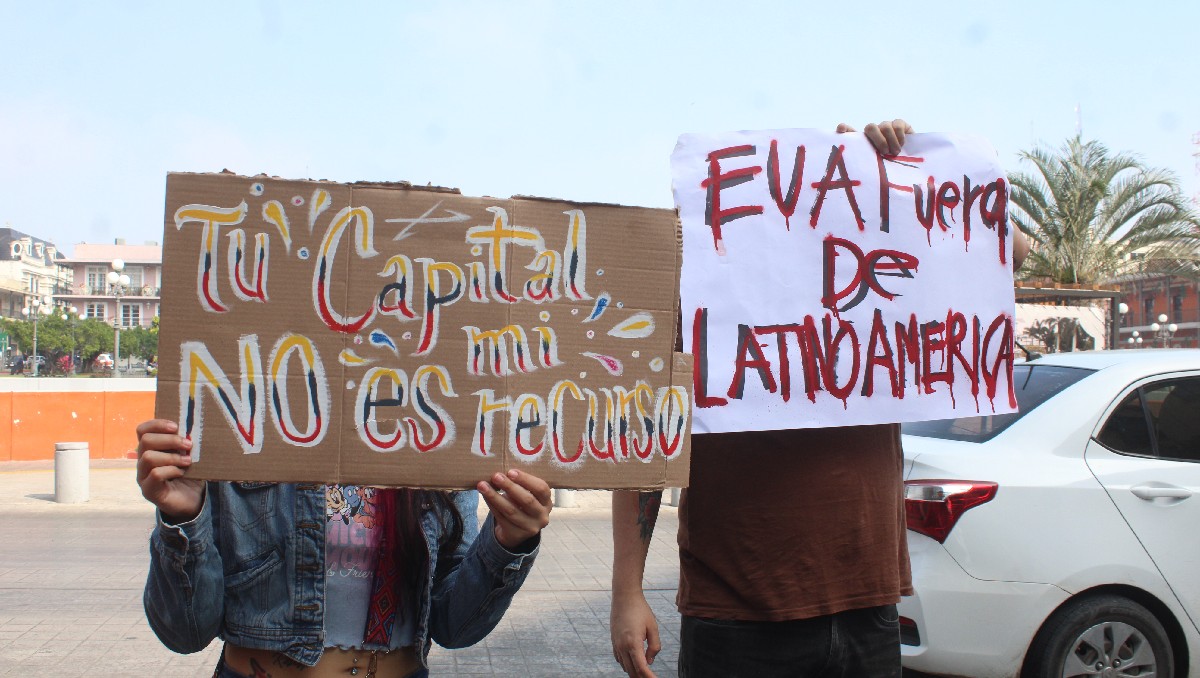 Jóvenes protestaron en Tampico por injerencia de EU en Venezuela. (Yazmín Sánchez)