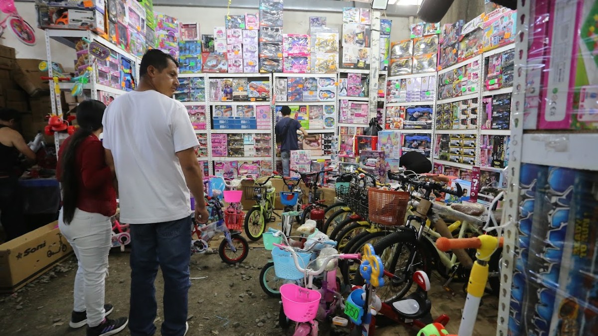 La venta de juguetes en León registra incrementos de hasta 50 por ciento en distintos puntos comerciales de la ciudad. | Dany Béjar.