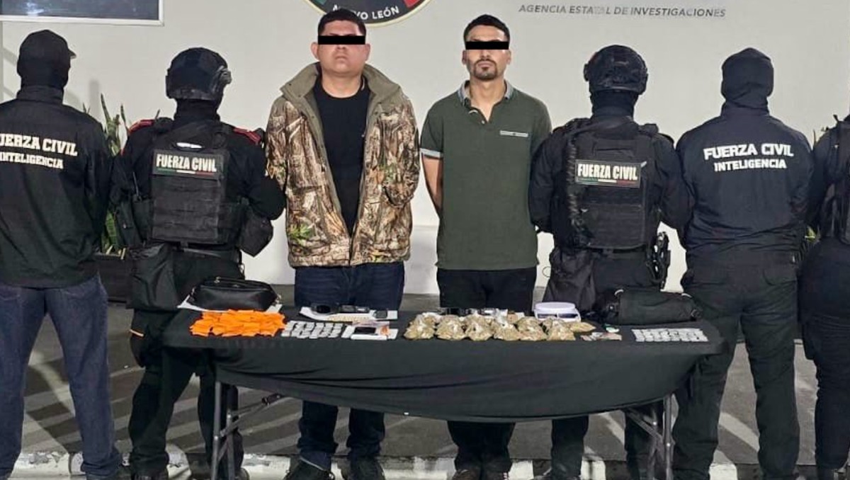 Los adultos se identificaron como: Omar "N", de 19 años, y Ángel "N", de 23. Foto: Especial