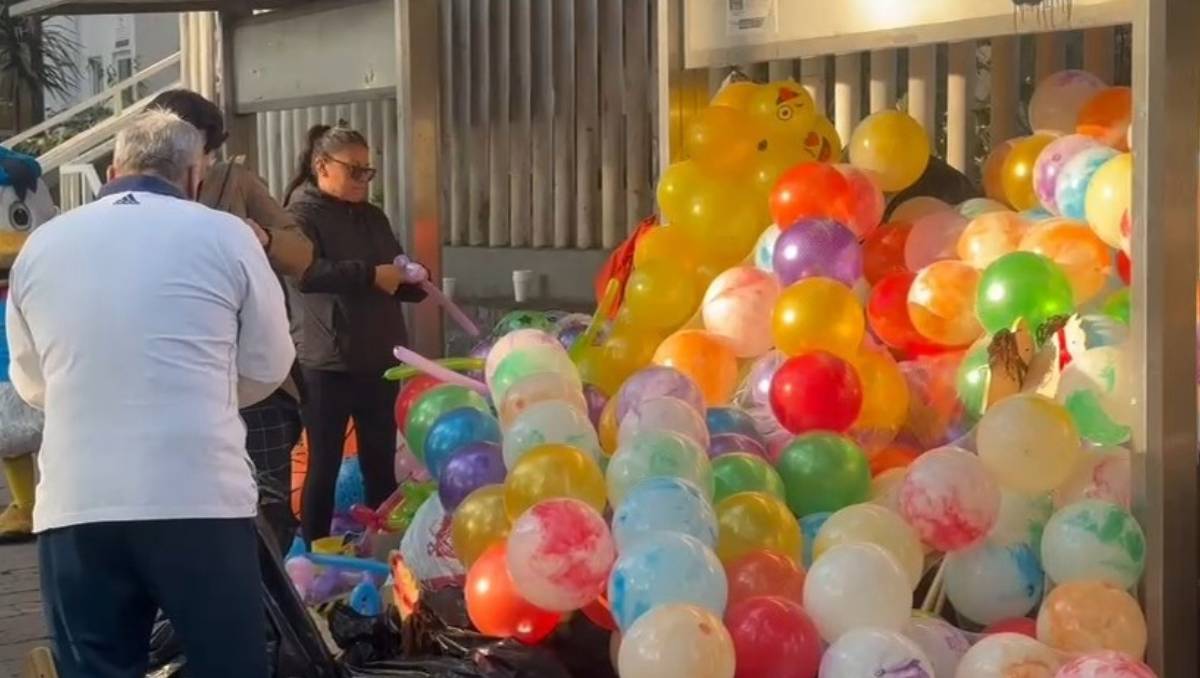 Les apoyan con risoterapia, un obsequio, pero sobretodo, empatía y solidaridad. Especial