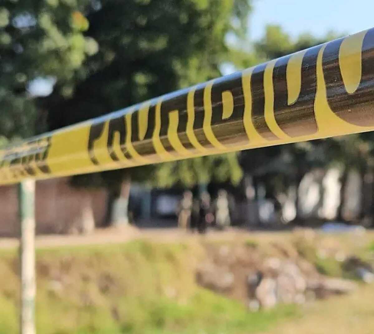 Conductor cae a barranco en Tlanchinol. (Cortesía)