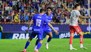 Cruz Azul apostaría por la juventud para el Clausura 2026 en caso de que se concreten las salidas de Lorenzo Faravelli e Ignacio Rivero.