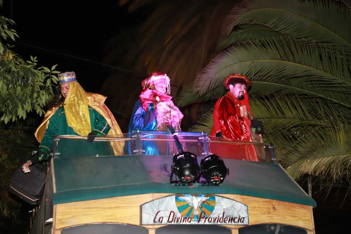 Familias enteras disfrutaron de la caravana. (Jorge Sánchez)