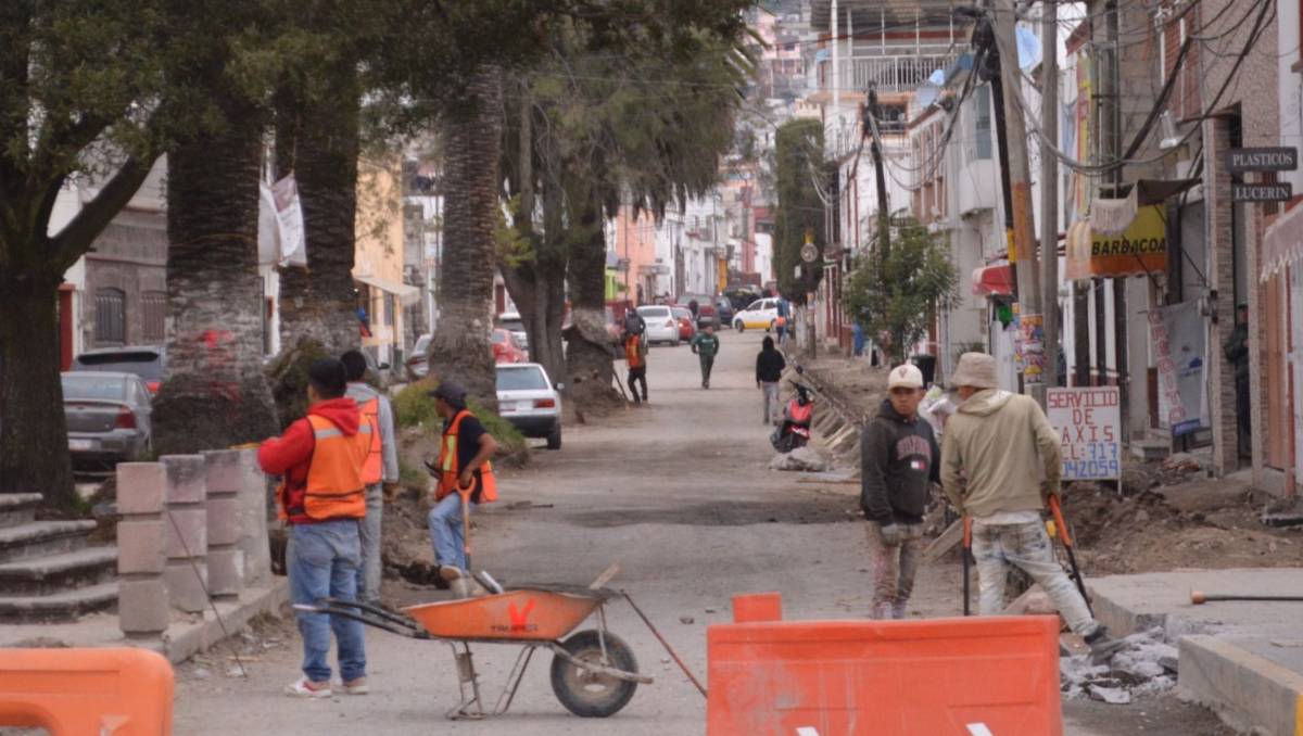 Con miras al Mundial de Futbol 2026, Semov alista obras de pavimentación en vialidades clave de 10 municipios del Edomex. Especial