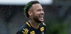 Neymar presume sus lujosos vehículos inspirados en Batman; este es su multimillonario valor