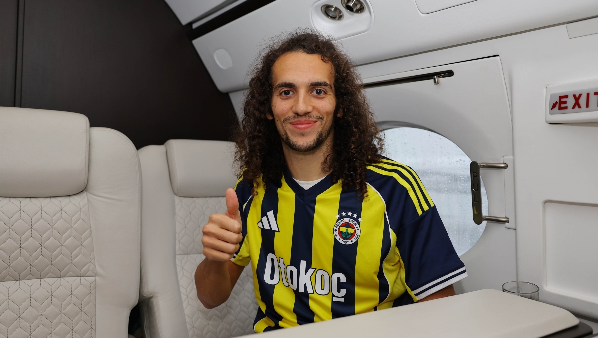 Fenerbahce de Edson Álvarez avanza en el fichaje del mediocampista Guendouzi (X @Fenerbahce)