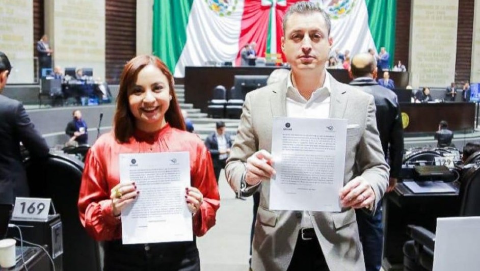 Iraís Reyes y Luis Donaldo Colosio al presentar iniciativa en Congreso para eliminar impuesto a videojuegos del marco fiscal | Especial