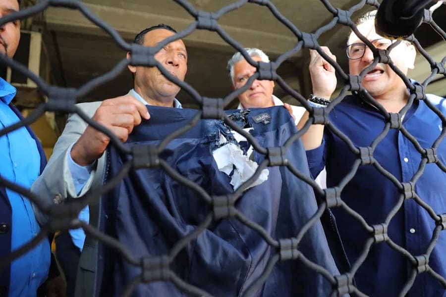 Gladys Aurora López, diputada opositora del Parlamento de Honduras, es atacada con explosivo