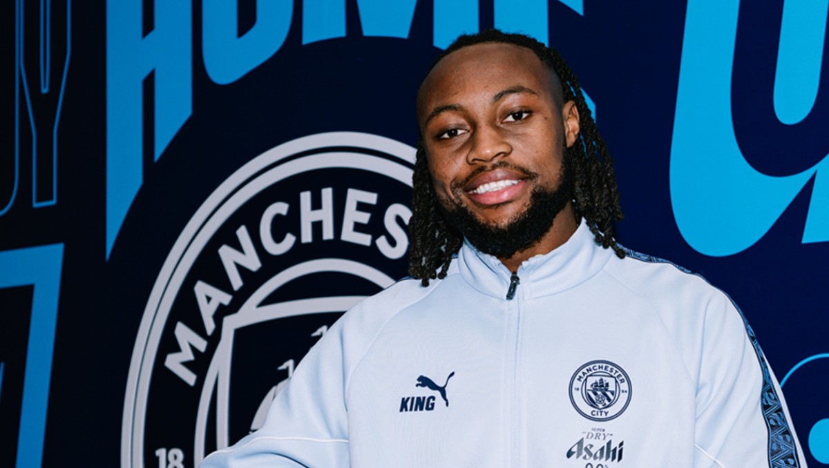 Antoine Semenyo firma un contrato de cinco años y medio con Manchester City (X: @ManCity)