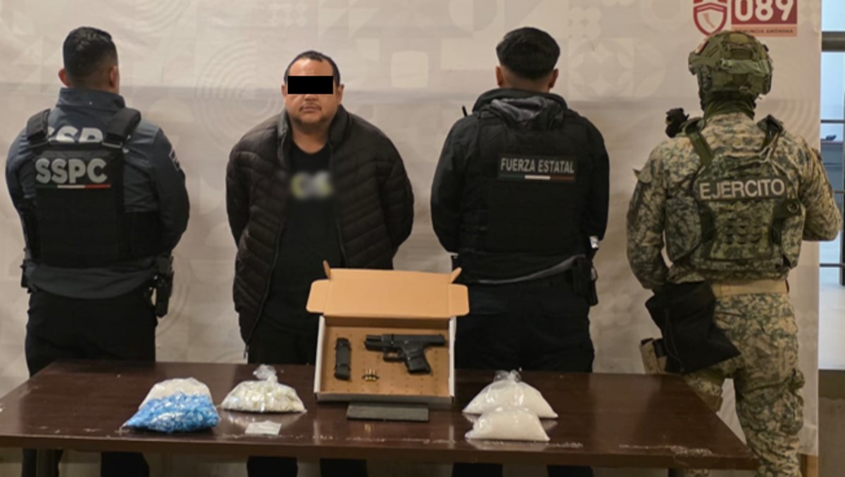 Autoridades detuvieron a una persona en BC y le resguardaron dosis de droga. | Foto: Especial