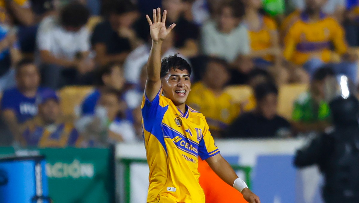 Diego ' Chicha' Sánchez abandona su número de canterano y tiene su dorsal de Primera División con Tigres (Imago7)