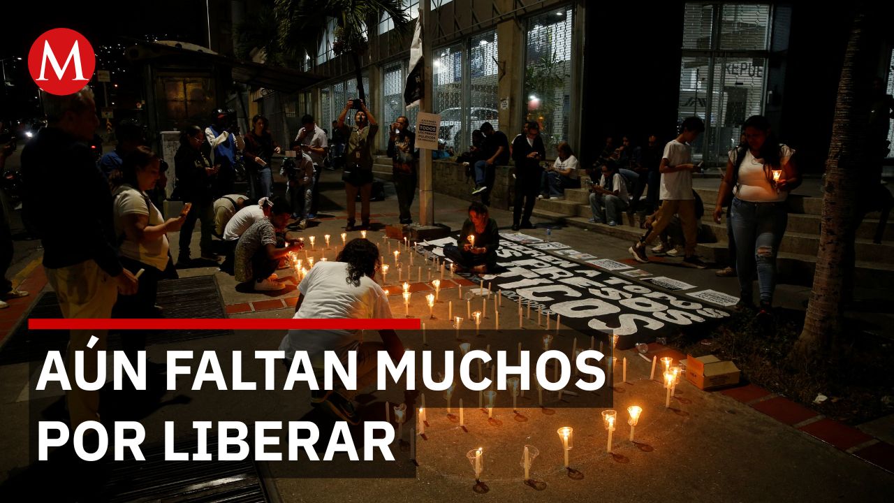 Familias venezolanas mantienen vigilia en El Helicoide ante incertidumbre por liberación de presos