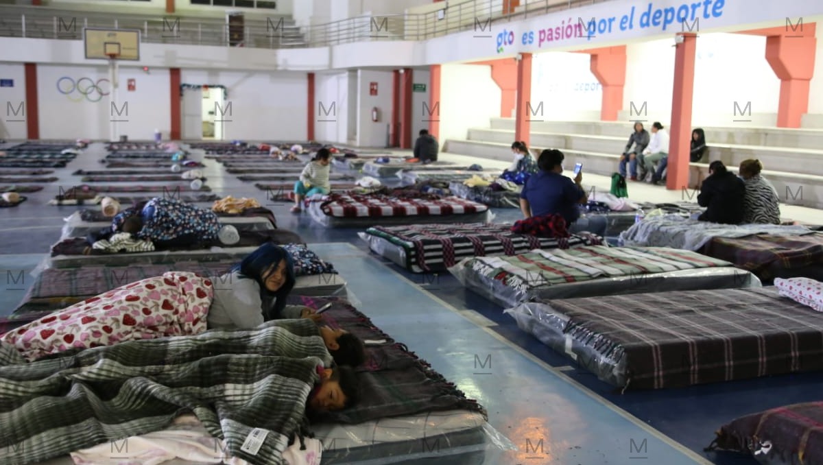 La medida del albergue se tomó luego de que los bomberos advirtieron que el incendio podría reactivarse. | Daniela Béjar